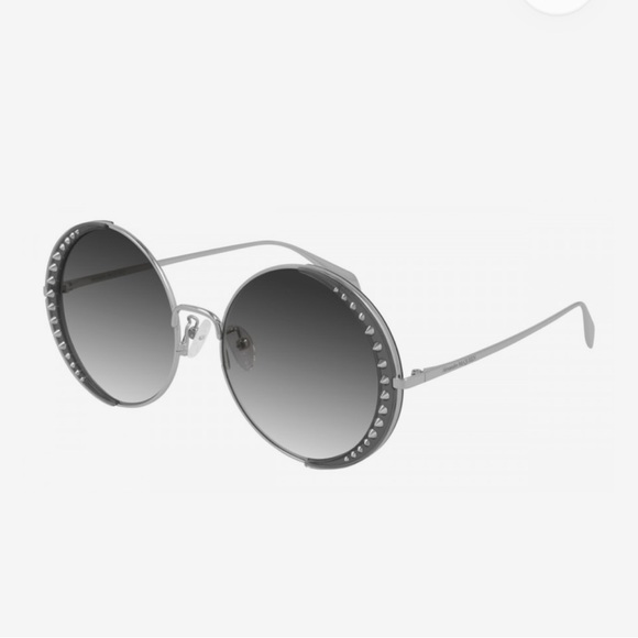 Unique Alexander McQueen
Sunglasses Romance AM0311S 001 57 - Silver - Picture 1 of 3